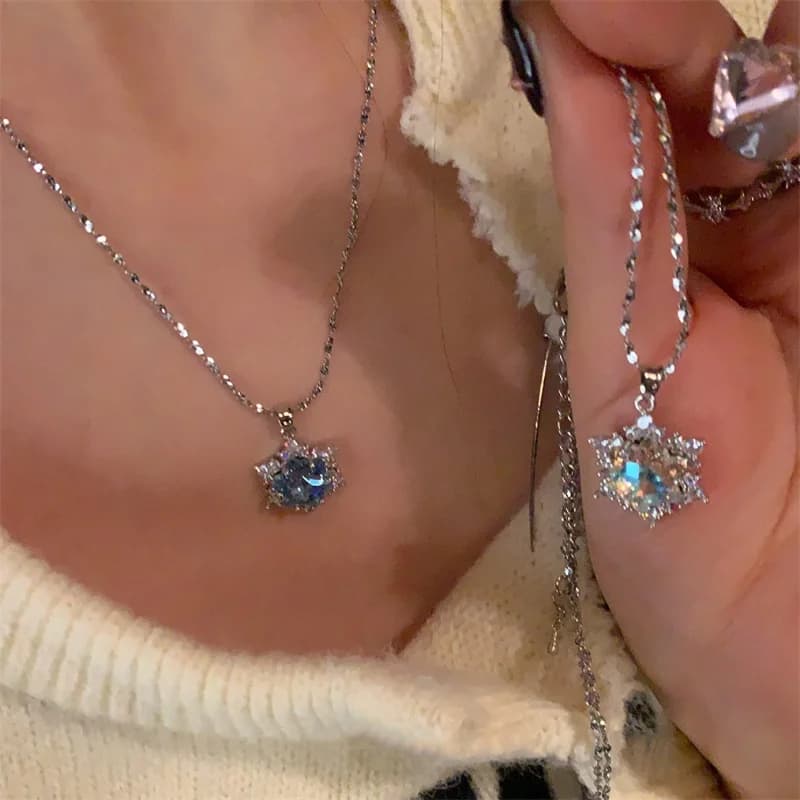 Christmas Snowflake Zirconia Pendant Necklace