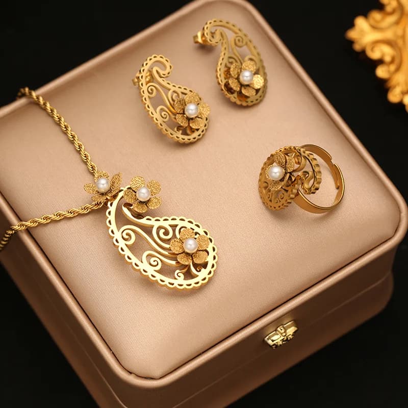 Vintage Teardrop Pearl Necklace, Earring, and Ring Set