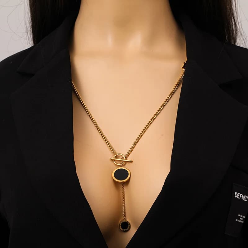 Round Black Long Pendant Necklace