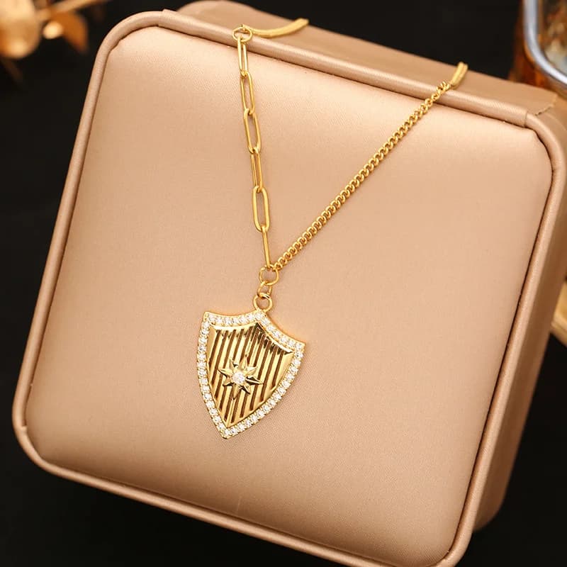 Bling Pearl Pendant Necklace with PVD Plating