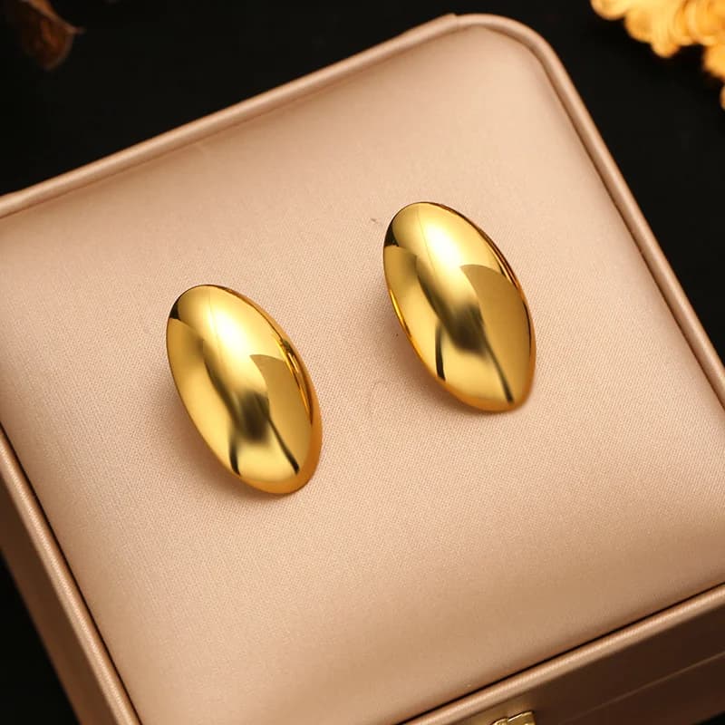 Large Golden Heart Stud Earrings, 1 Pair