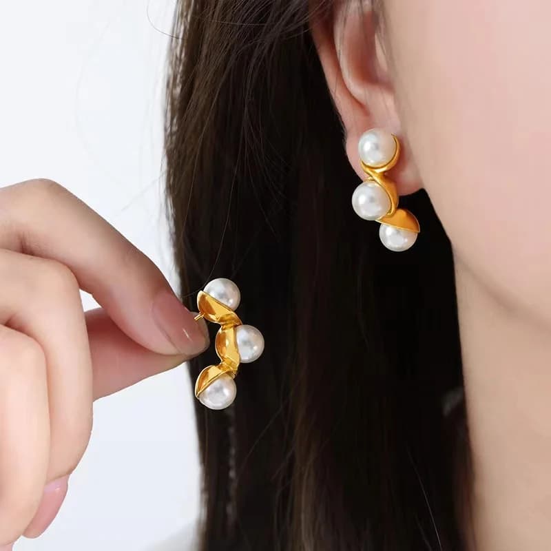 Gold Pearl Stud Earrings
