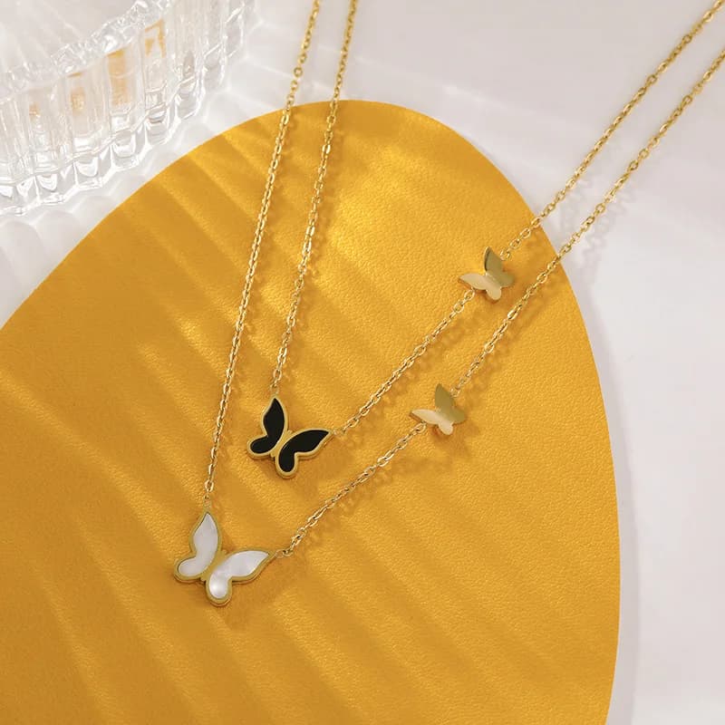 Balloon Dog Pendant Necklace
