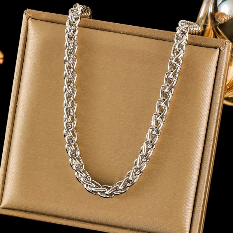 Silver Chain Collar Necklace